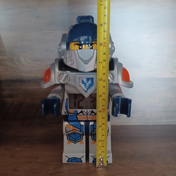 Lego Nexo Knights "Clay" Alarm Clock - Picture 7 of 9